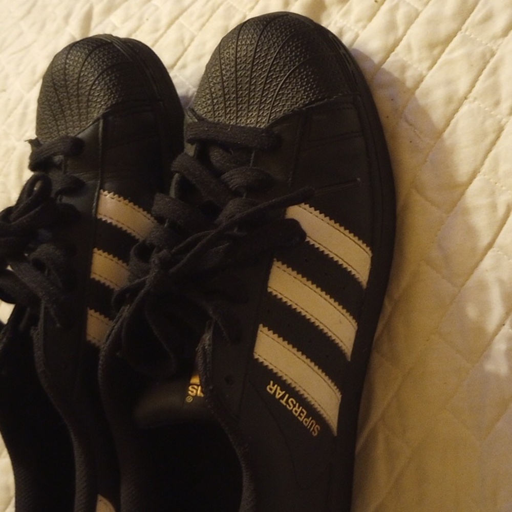 Men's , women's sneakers
